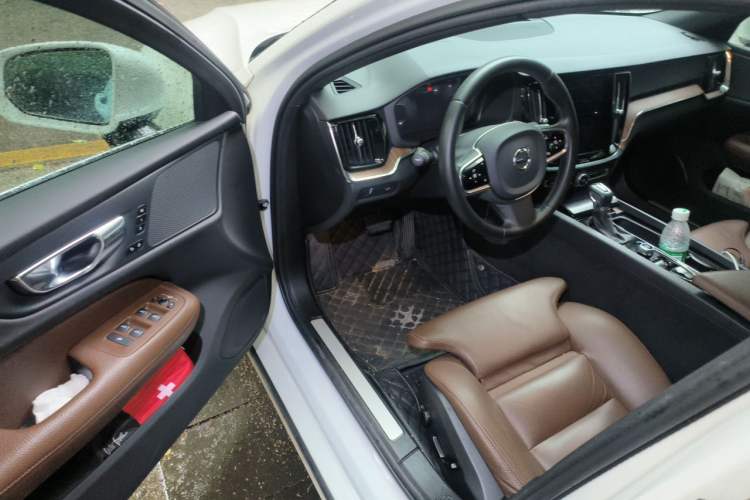 Used Volvo S60 2020 T4 Zhiyuan Luxury Edition Driver Seat