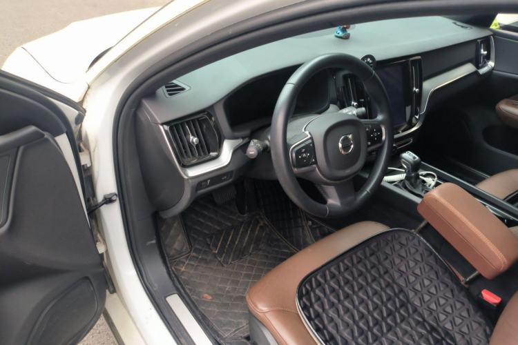 Used Volvo S60 2020 T4 Zhiyi Luxury Edition Driver Seat