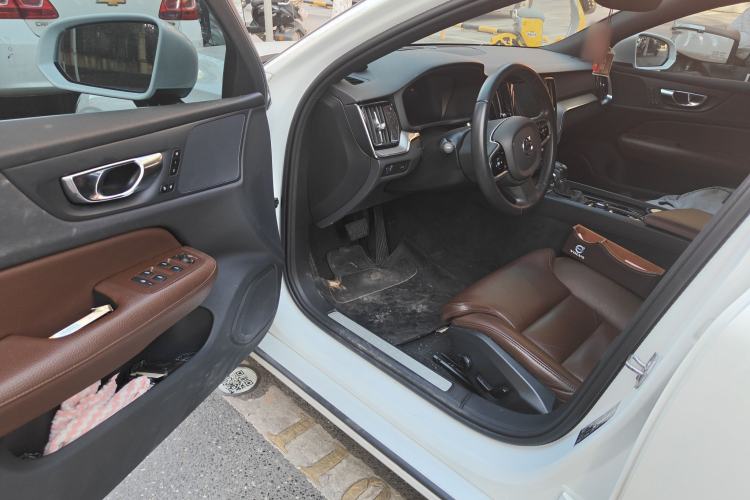 Used Volvo S60 2020 T4 Zhiyi Luxury Edition Driver Seat