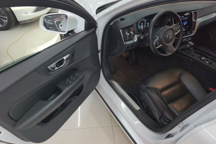 Used Volvo S60 2020 T4 Zhiyi Luxury Edition Driver Seat
