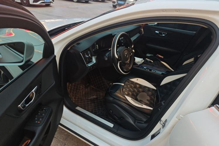 Used Volvo S60 2020 T4 Zhiyi Luxury Edition Driver Seat