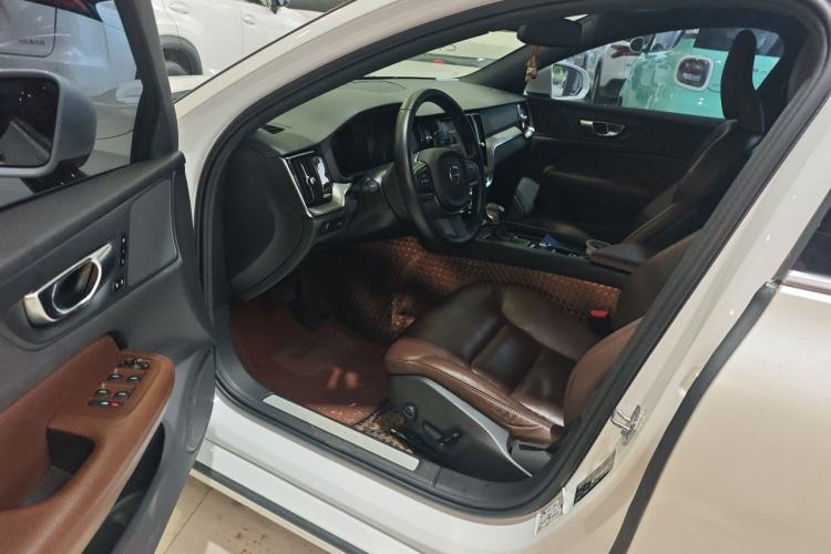 Used Volvo S60 2020 T4 Zhiyi Luxury Edition Driver Seat