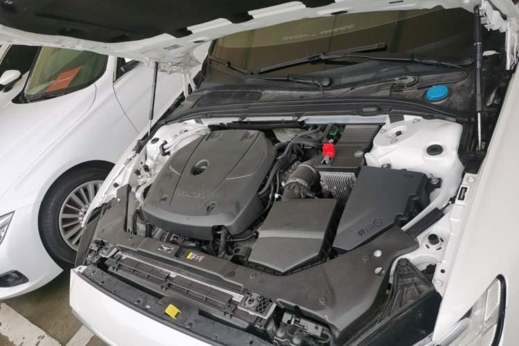 Used Volvo S60 2020 T5 Zhiya Sport Edition Engine Bay