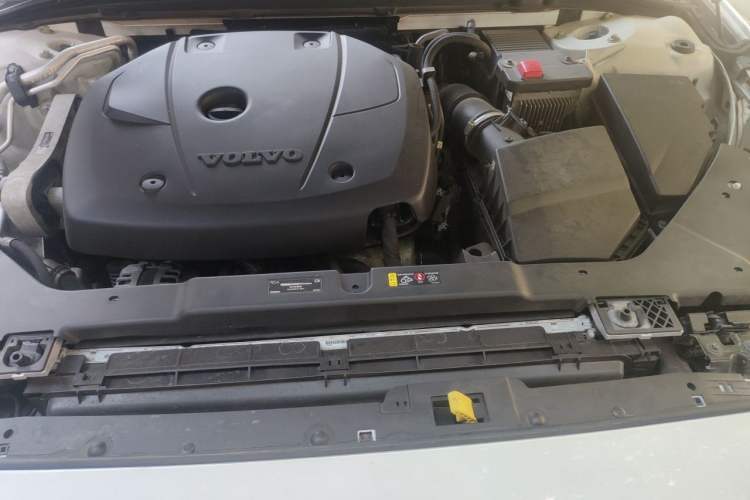 Used Volvo S60 2020 T4 Zhiyi Luxury Edition Engine Bay