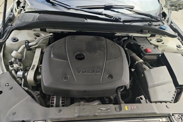 Used Volvo S60 2020 T4 Zhiyuan Luxury Edition Engine Bay