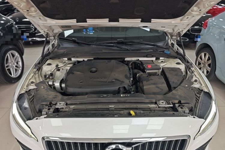 Used Volvo S60 2020 T4 Zhiyuan Luxury Edition Engine Bay