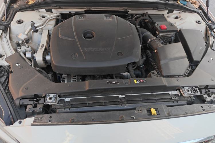 Used Volvo S60 2020 T4 Zhiyi Luxury Edition Engine Bay