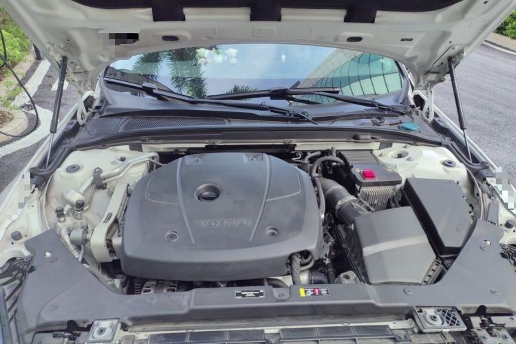 Used Volvo S60 2020 T4 Zhiyuan Luxury Edition Engine Bay