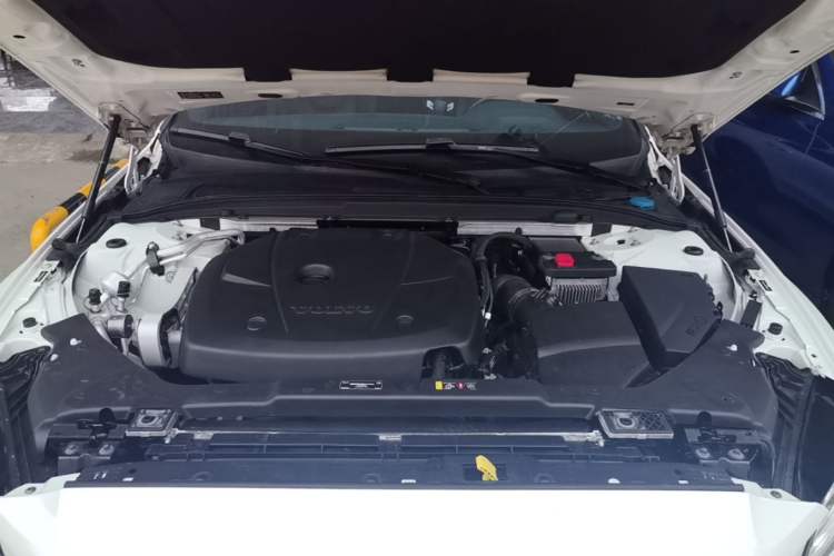 Used Volvo S60 2020 T4 Zhiyuan Sport Edition Engine Bay
