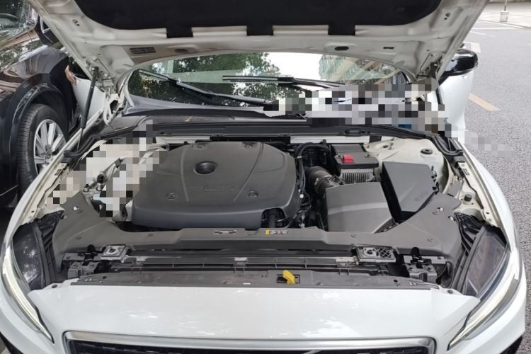 Used Volvo S60 2020 T4 Zhiyuan Sport Edition Engine Bay