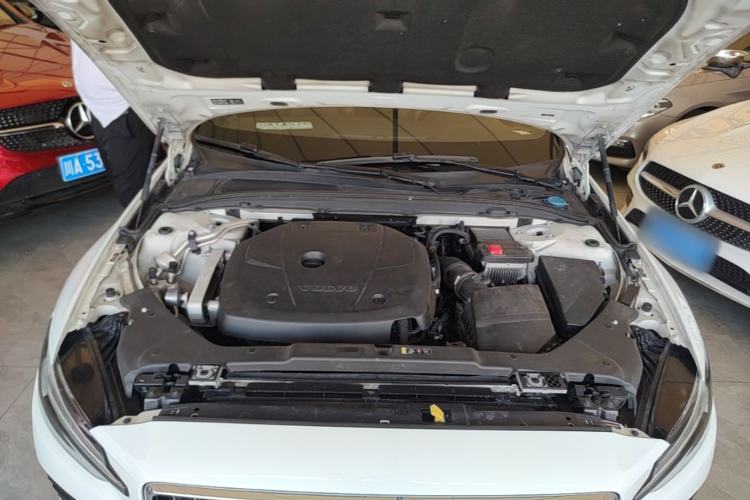 Used Volvo S60 2020 T4 Zhiyi Luxury Edition Engine Bay