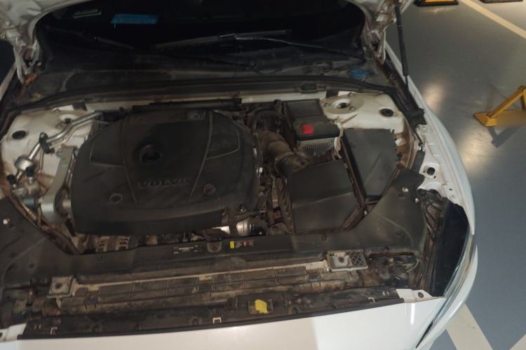 Used Volvo S60 2020 T4 Zhiyi Luxury Edition Engine Bay Left