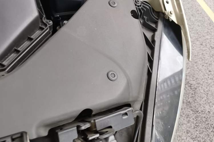 Used Volvo S60 2020 T4 Zhiyuan Sport Edition Engine Bay Left
