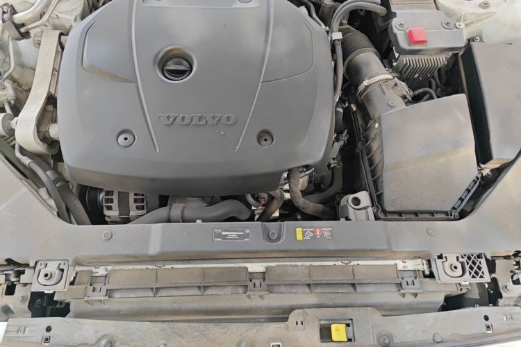 Used Volvo S60 2020 T4 Zhiyi Luxury Edition Engine Bay