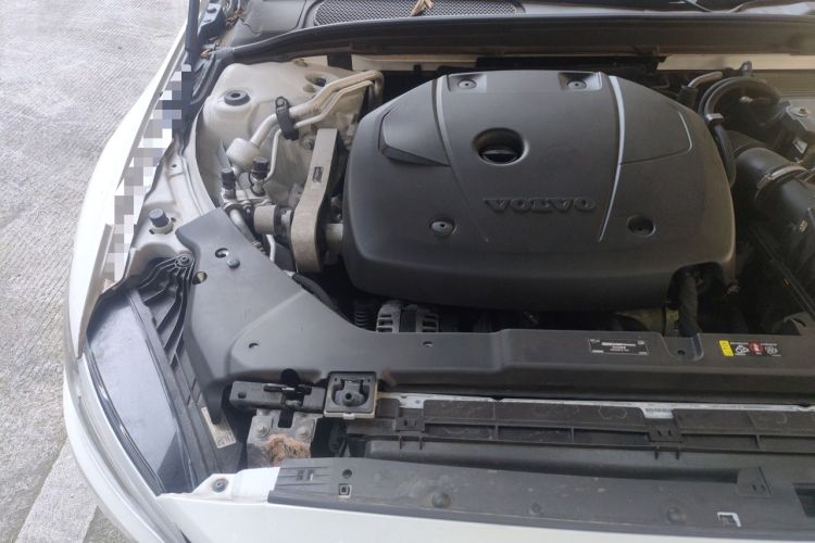 Used Volvo S60 2020 T4 Zhiyi Luxury Edition Engine Bay Right