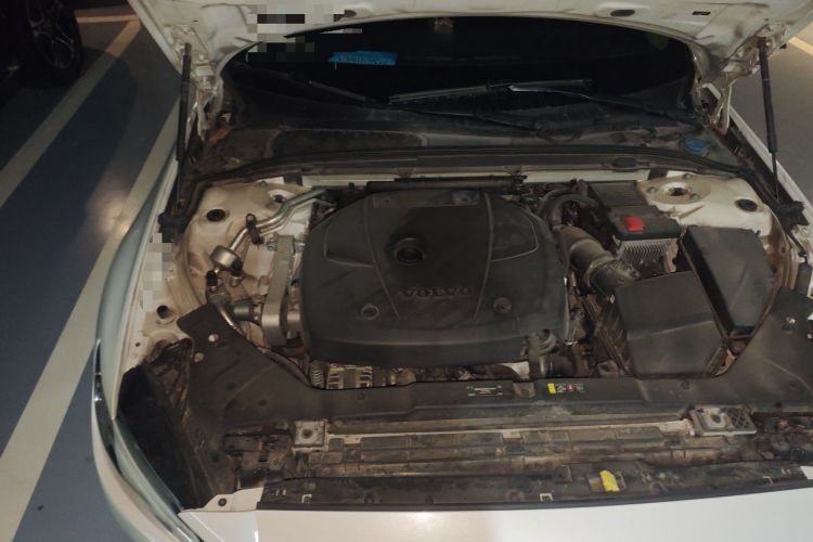 Used Volvo S60 2020 T4 Zhiyi Luxury Edition Engine Bay Right