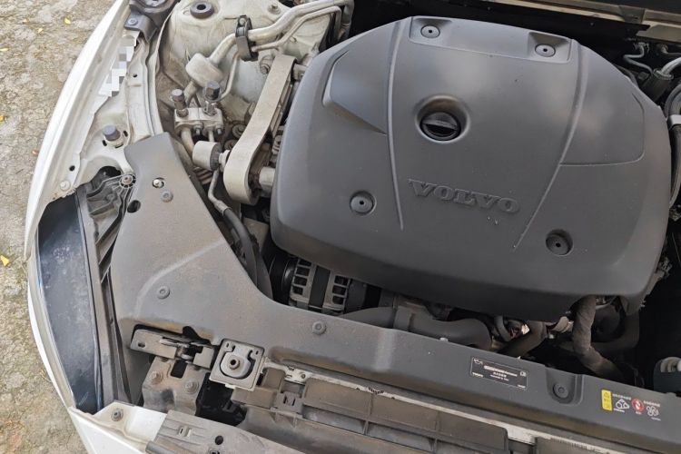 Used Volvo S60 2020 T4 Zhiyi Luxury Edition Engine Bay Right