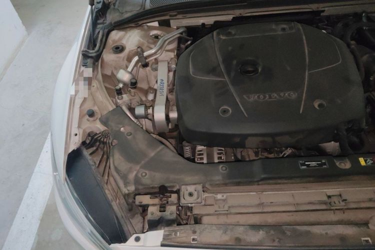 Used Volvo S60 2020 T4 Zhiyuan Luxury Edition Engine Bay Right