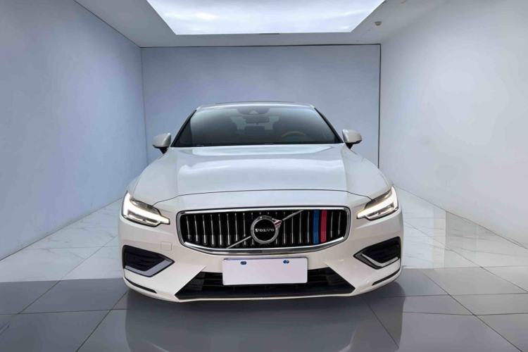 Used Volvo S60 2020 T4 Zhiyi Luxury Edition Exterior 1