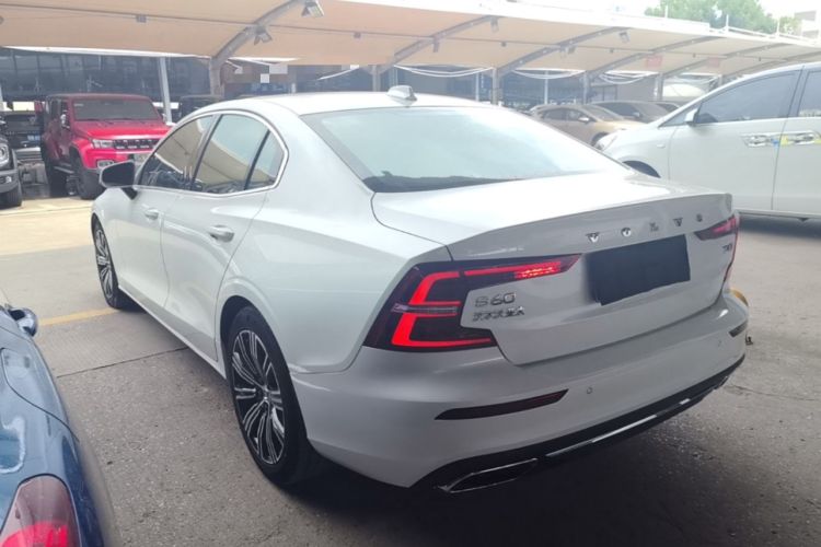 Used Volvo S60 2020 T4 Zhiyuan Sport Edition Exterior 2