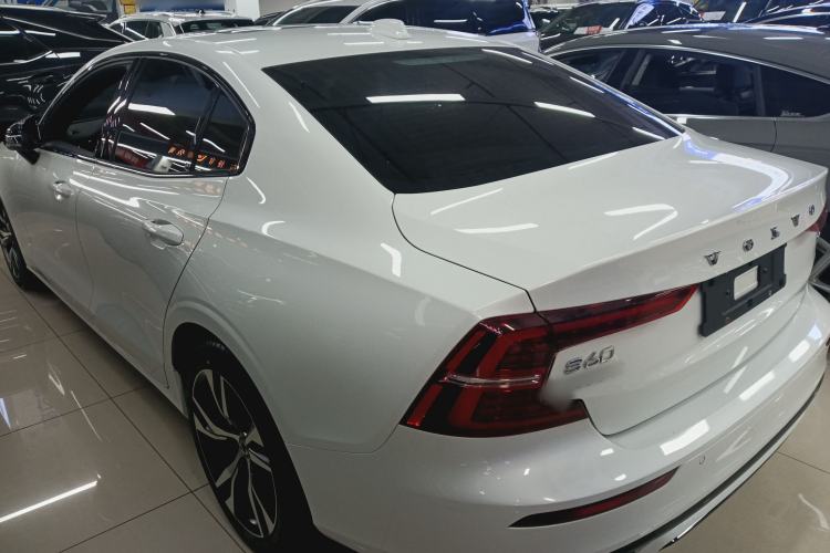 Used Volvo S60 2020 T4 Zhiyuan Sport Edition Exterior 2