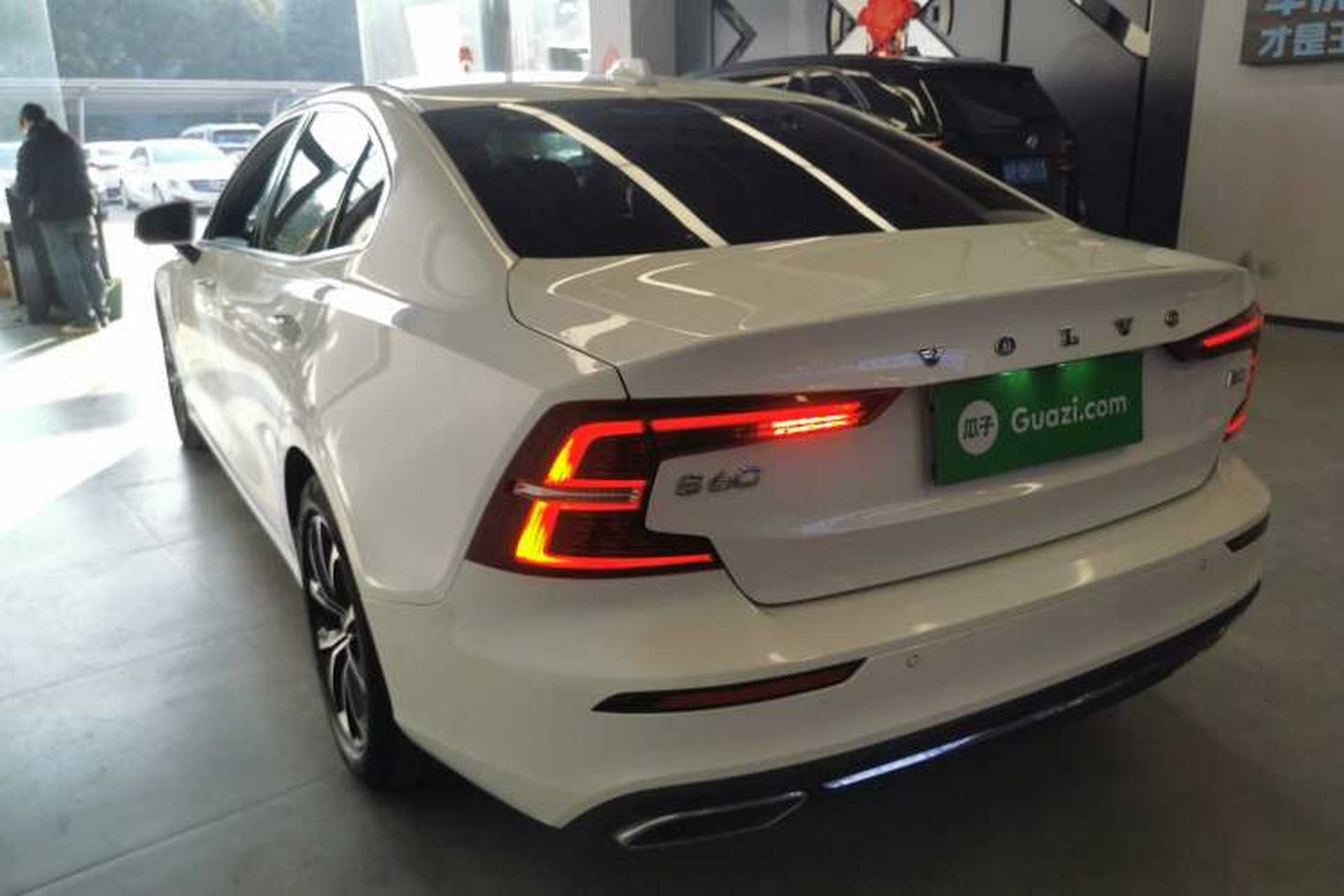 Used Volvo S60 2020 T4 Zhiyi Luxury Edition Exterior 3