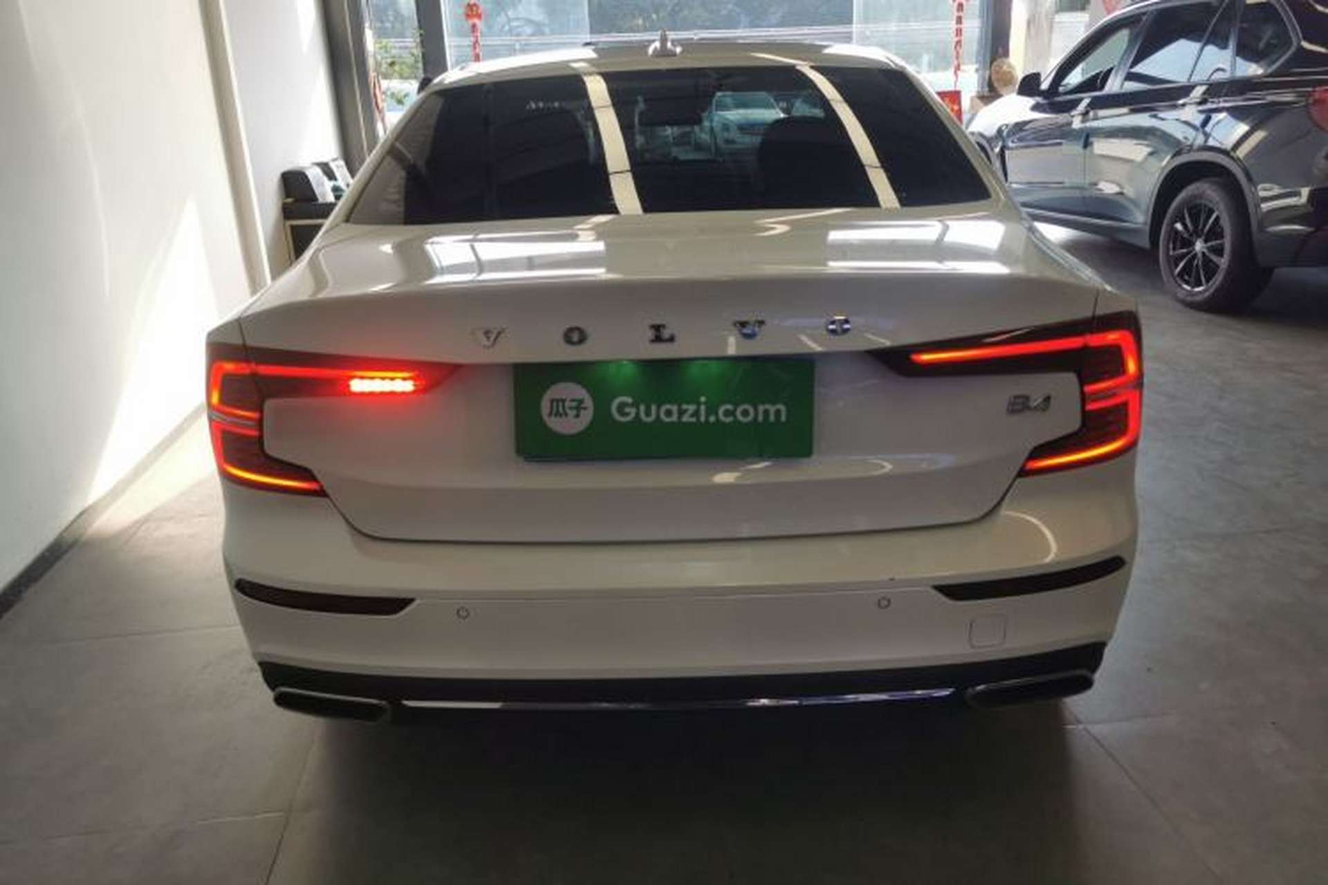 Used Volvo S60 2020 T4 Zhiyi Luxury Edition Exterior 4