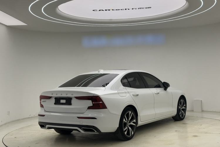 Used Volvo S60 2020 T4 Zhiyuan Sport Edition Exterior 4