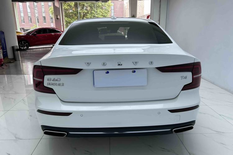 Used Volvo S60 2020 T4 Zhiyi Luxury Edition Exterior 5
