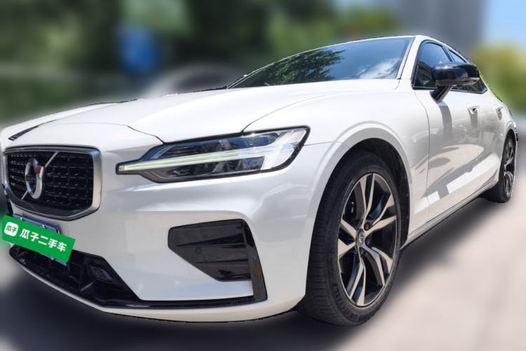 Used Volvo S60 2020 T4 Zhiyuan Sport Edition Guazi used car, China used car export, Used car for sale, Used cars, Cheapest cars for sale