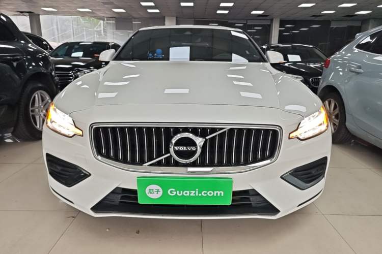 Used Volvo S60 2020 T4 Zhiyuan Luxury Edition Front