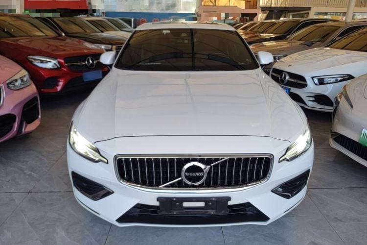 Used Volvo S60 2020 T4 Zhiyi Luxury Edition Front