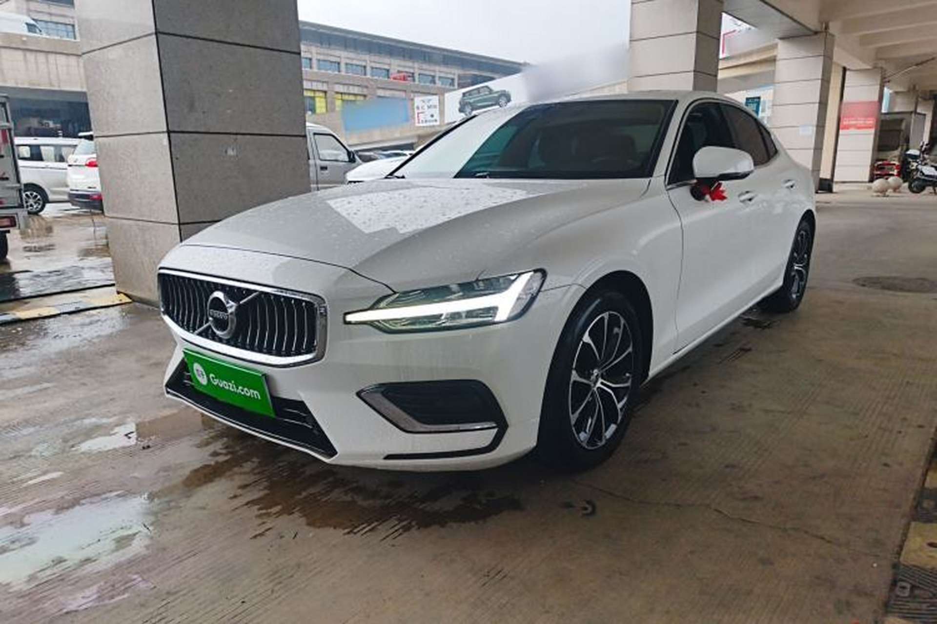 Used Volvo S60 2020 T4 Zhiyi Luxury Edition Front Left 45 Deg
