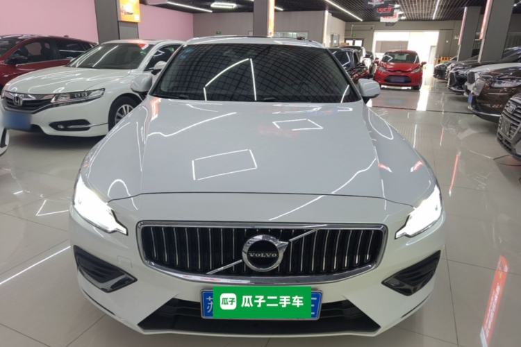 Used Volvo S60 2020 T4 Zhiyi Luxury Edition Front