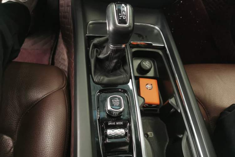 Used Volvo S60 2020 T4 Zhiyi Luxury Edition Gear Lever
