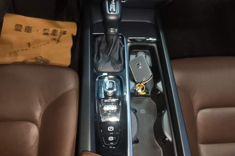 Used Volvo S60 2020 T4 Zhiyi Luxury Edition Gear Lever