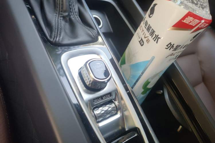 Used Volvo S60 2020 T4 Zhiyi Luxury Edition Gear Lever