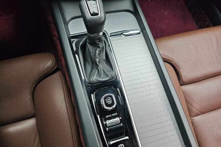 Used Volvo S60 2020 T4 Zhiyuan Luxury Edition Gear Lever
