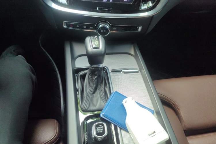 Used Volvo S60 2020 T4 Zhiyuan Luxury Edition Gear Lever