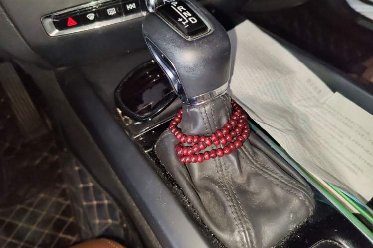 Used Volvo S60 2020 T4 Zhiyi Luxury Edition Gear Lever