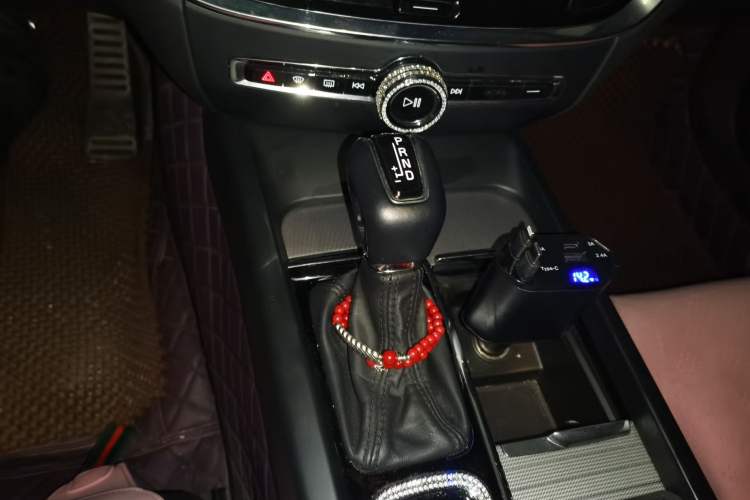 Used Volvo S60 2020 T4 Zhiyuan Luxury Edition Gear Lever