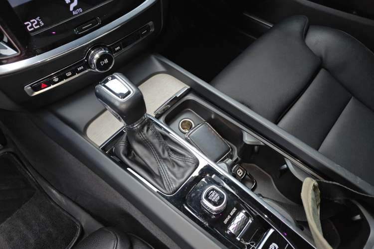 Used Volvo S60 2020 T4 Zhiyuan Luxury Edition Gear Lever