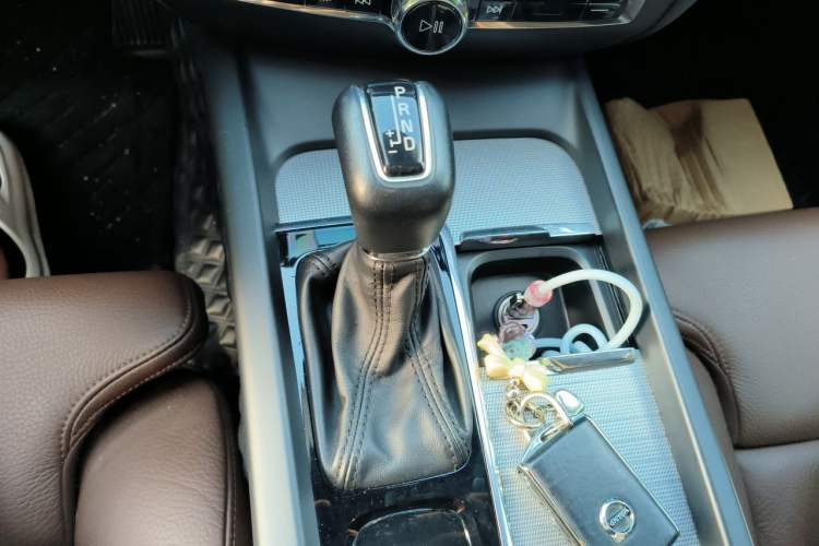 Used Volvo S60 2020 T4 Zhiyuan Luxury Edition Gear Lever