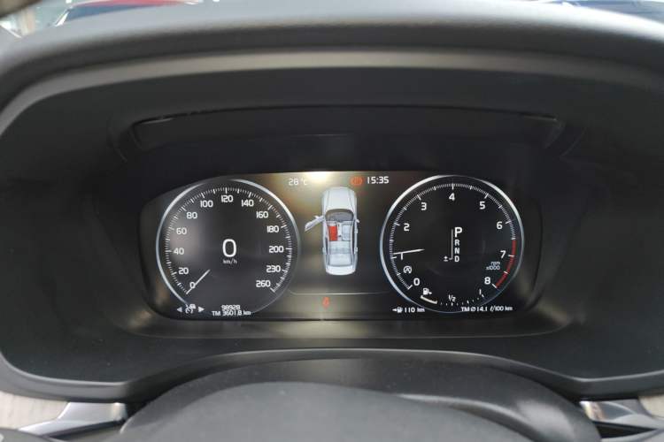 Used Volvo S60 2020 T4 Zhiyuan Luxury Edition Instrument Cluster