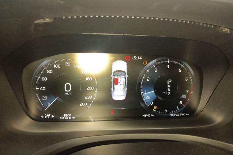 Used Volvo S60 2020 T4 Zhiyuan Sport Edition Instrument Cluster