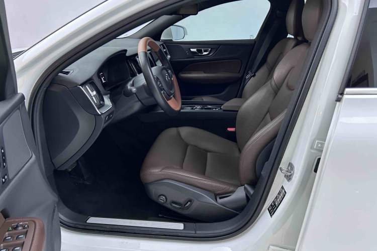 Used Volvo S60 2020 T4 Zhiyi Luxury Edition Interior 1