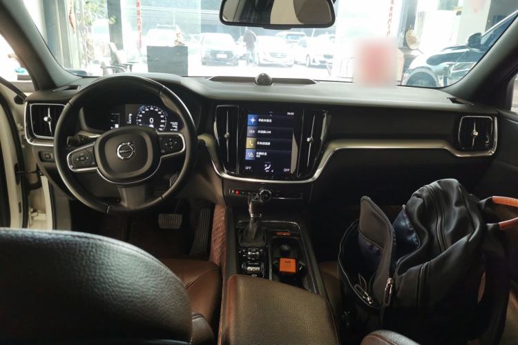 Used Volvo S60 2020 T4 Zhiyi Luxury Edition Interior 2
