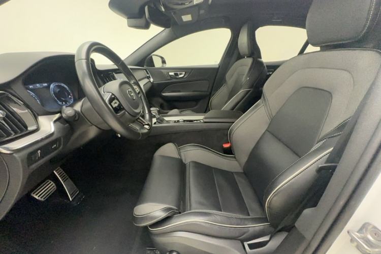 Used Volvo S60 2020 T4 Zhiyuan Sport Edition Interior 2