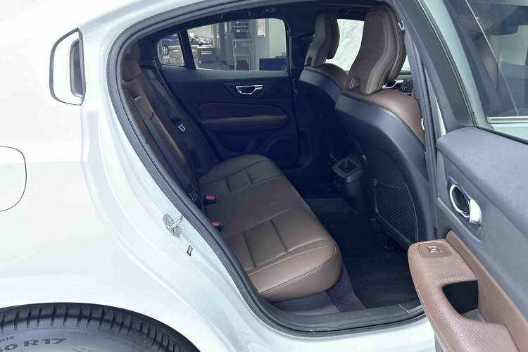 Used Volvo S60 2020 T4 Zhiyi Luxury Edition Interior 4