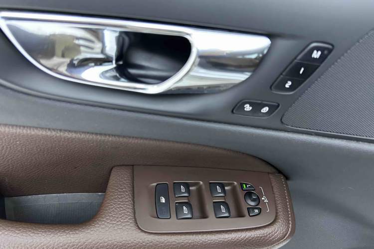 Used Volvo S60 2020 T4 Zhiyi Luxury Edition Interior 7